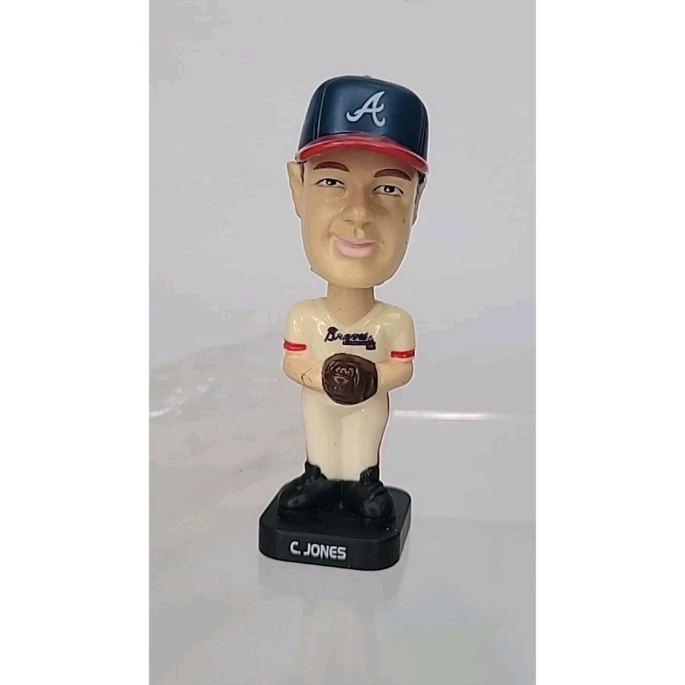 Vintage 2002 Post Cereal Fotoball Chipper Jones 3" Mini Bobble Head - Picture 2 of 7